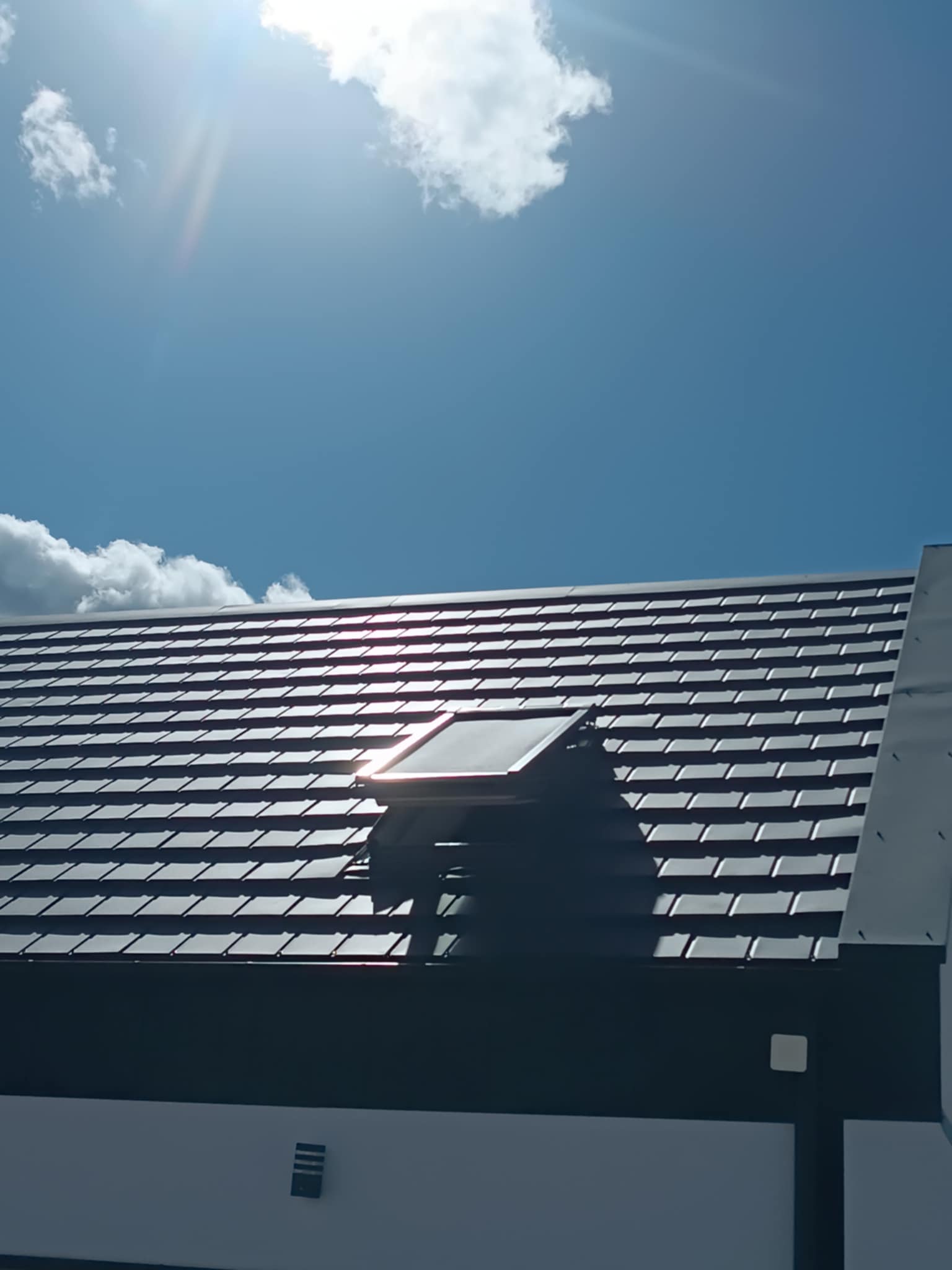 Markiza solarna VELUX – funkcje