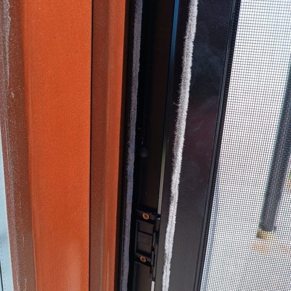 moskitiera dzwiowa widok w srodku moskitiera dzwiowa widok w srodku