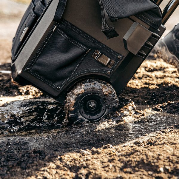 torba-narzedziowa-na-kolkach-cliptech-toughbuilt-tb-ct-61-14-wizualizacja-03-04 ToughBuilt Torba narzędziowa na kółkach ClipTech TB-CT-61-14 — TB-CT-61-14: wizualizacja produktu.